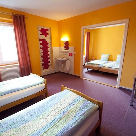 Hotel Bellavista "Bellevue" Saignelégier 外观 照片